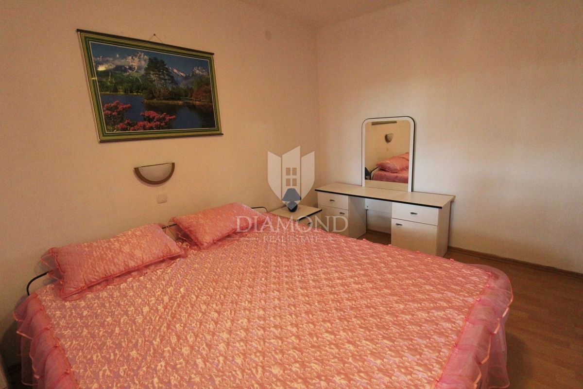 Labin, etaža hiše s 3 apartmaji