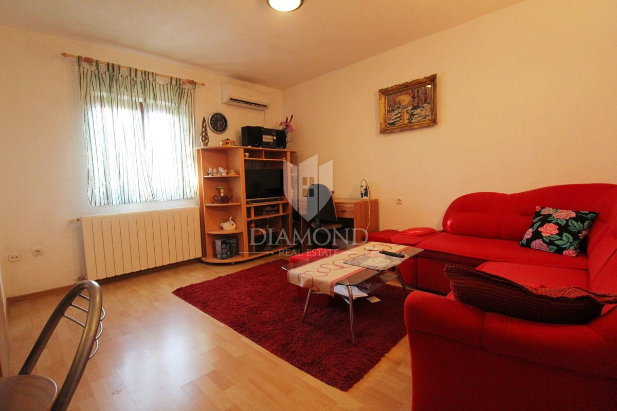 Labin, etaža hiše s 3 apartmaji