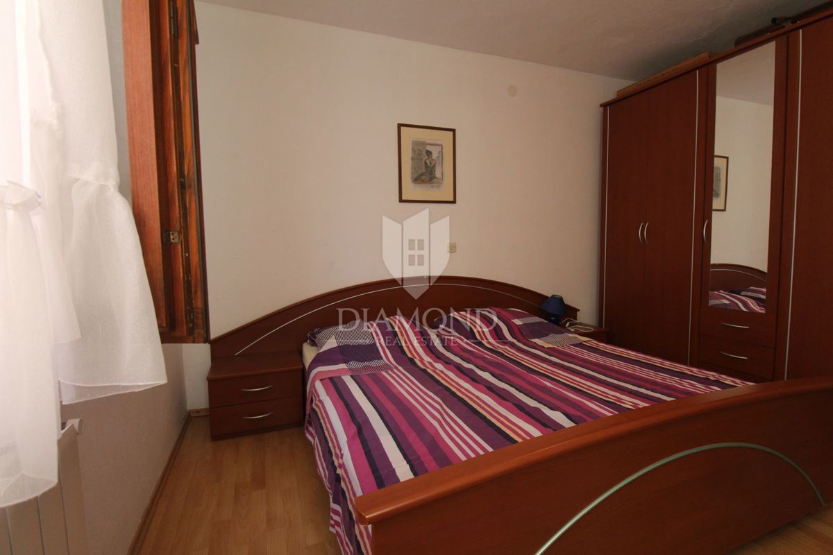 Labin, etaža hiše s 3 apartmaji
