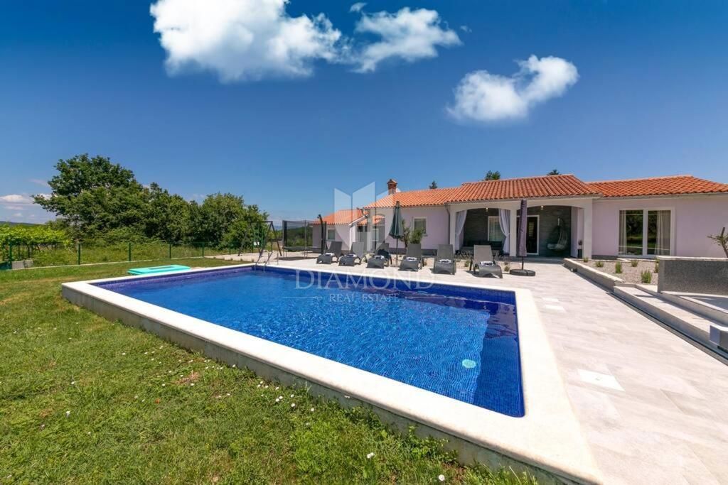 Hiša Labin, 170m2