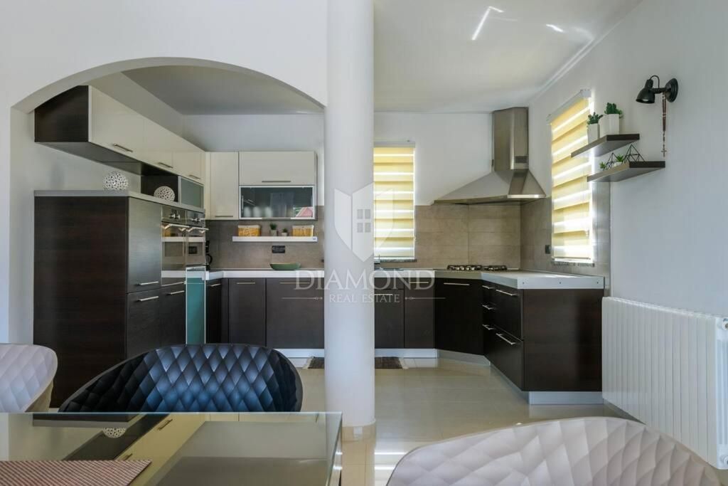 Hiša Labin, 170m2