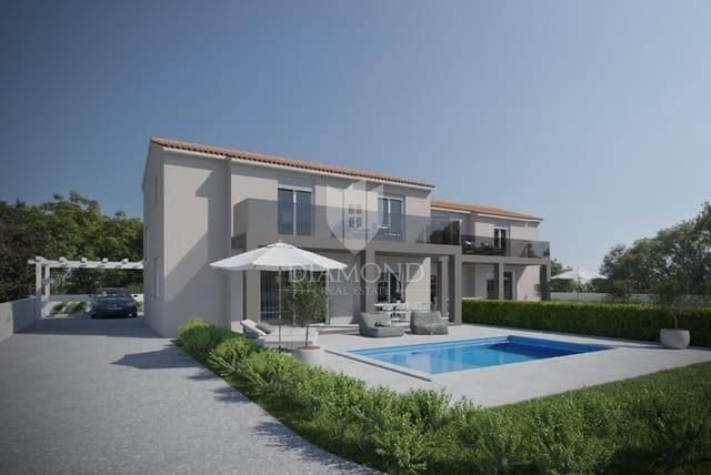 Poreč – Okolica – Čudovita Gradbena Parcela z Oljčnim Nasadom