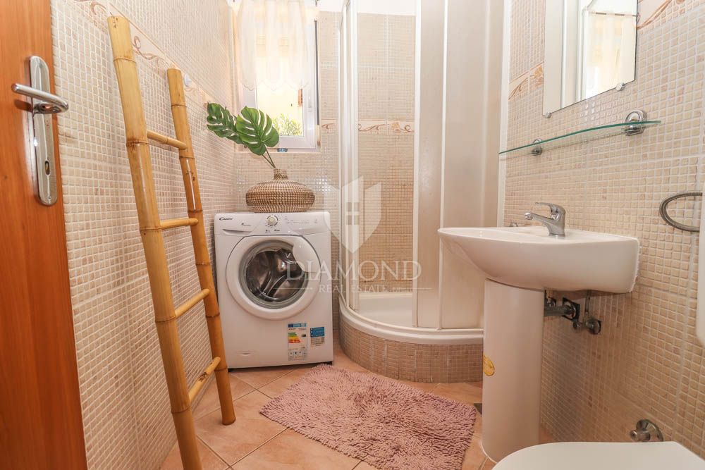 Apartma v mirni vasici blizu Fažane in morja - idealen za bivanje in oddajanje!