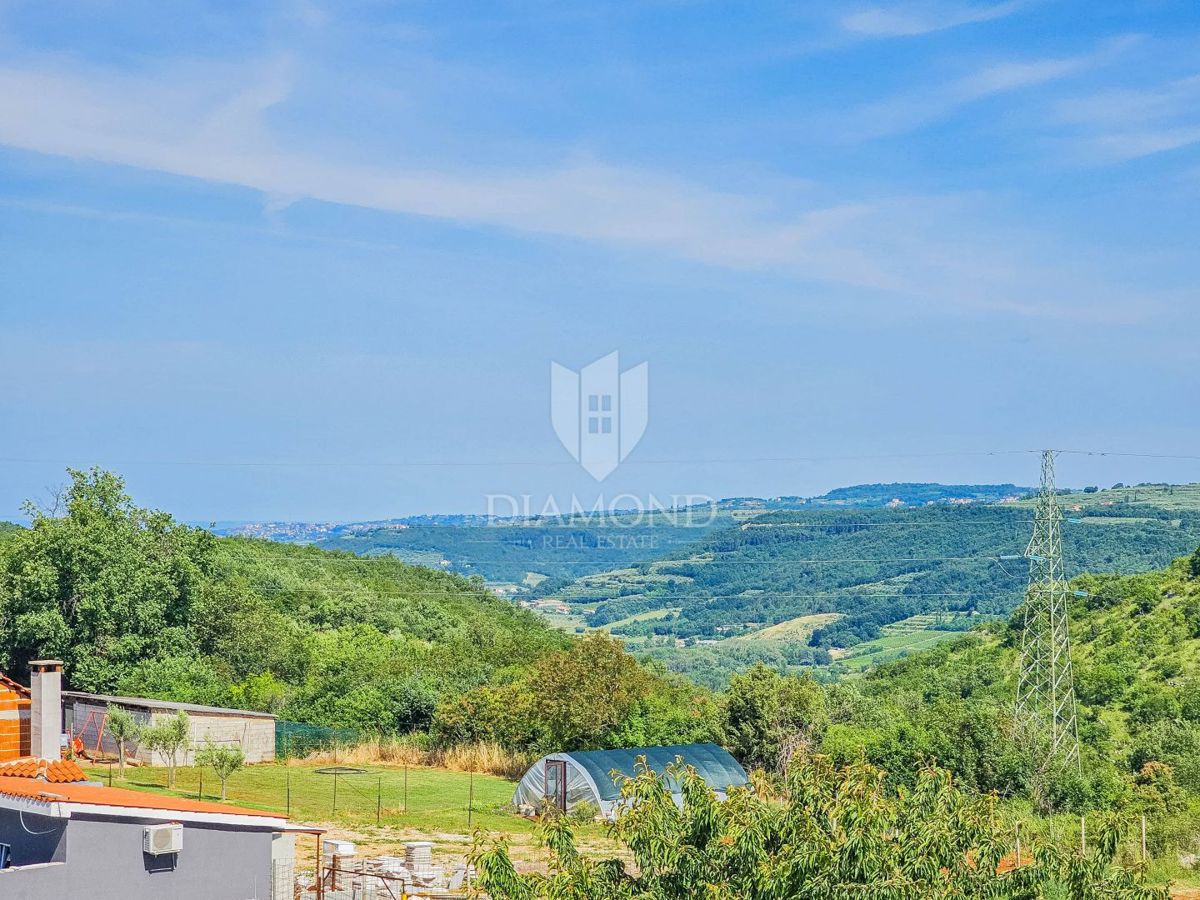 Momjan, idilična vila s panoramskim razgledom!