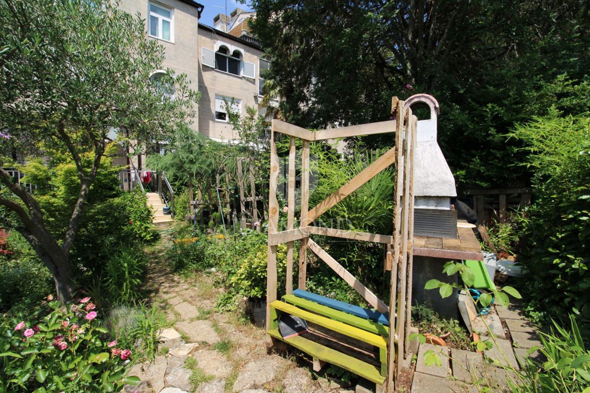 Apartmaj Njivice, Omišalj, 77m2