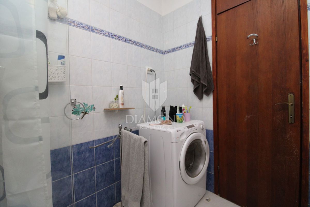 Apartmaj Njivice, Omišalj, 77m2