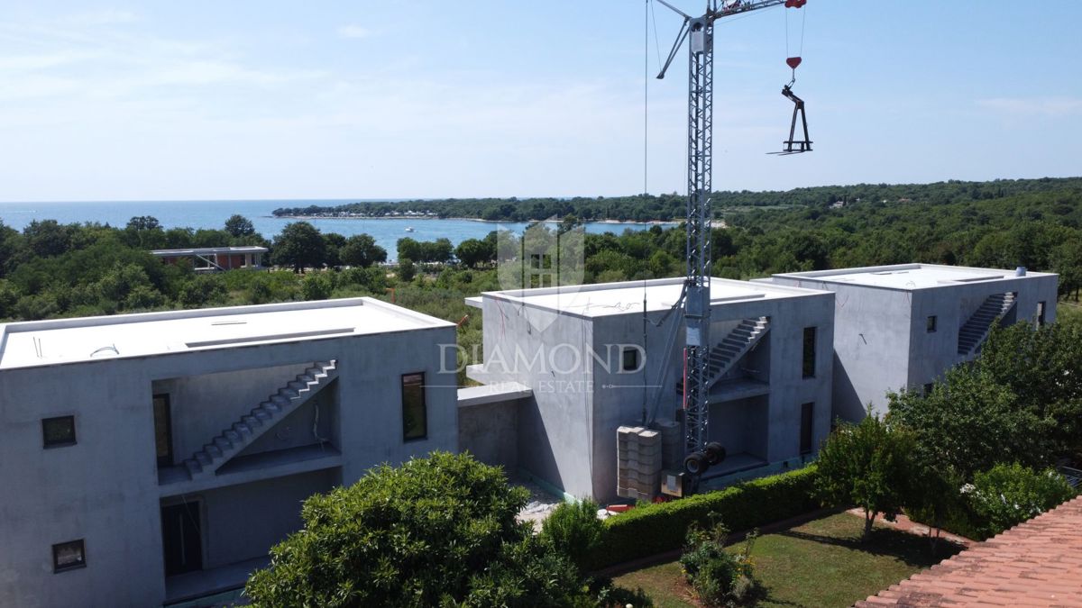 Poreč, luksuzna vila 300m od plaže!