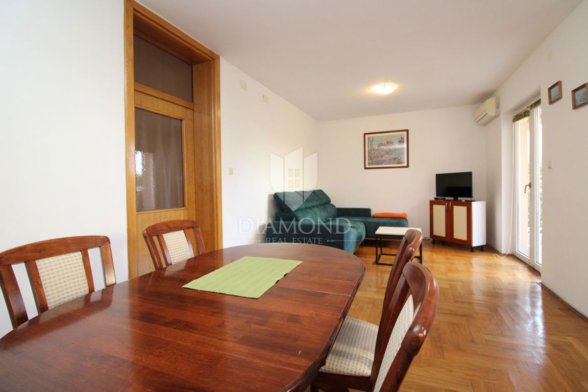 Apartmaj Malinska, Malinska-Dubašnica, 60m2