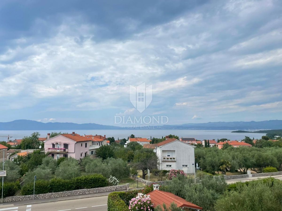 Apartmaj Malinska, Malinska-Dubašnica, 59m2