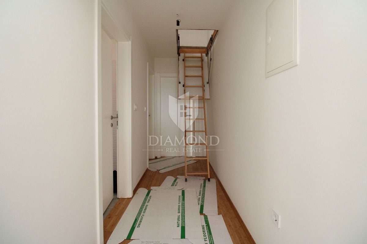 Apartmaj Malinska, Malinska-Dubašnica, 59m2