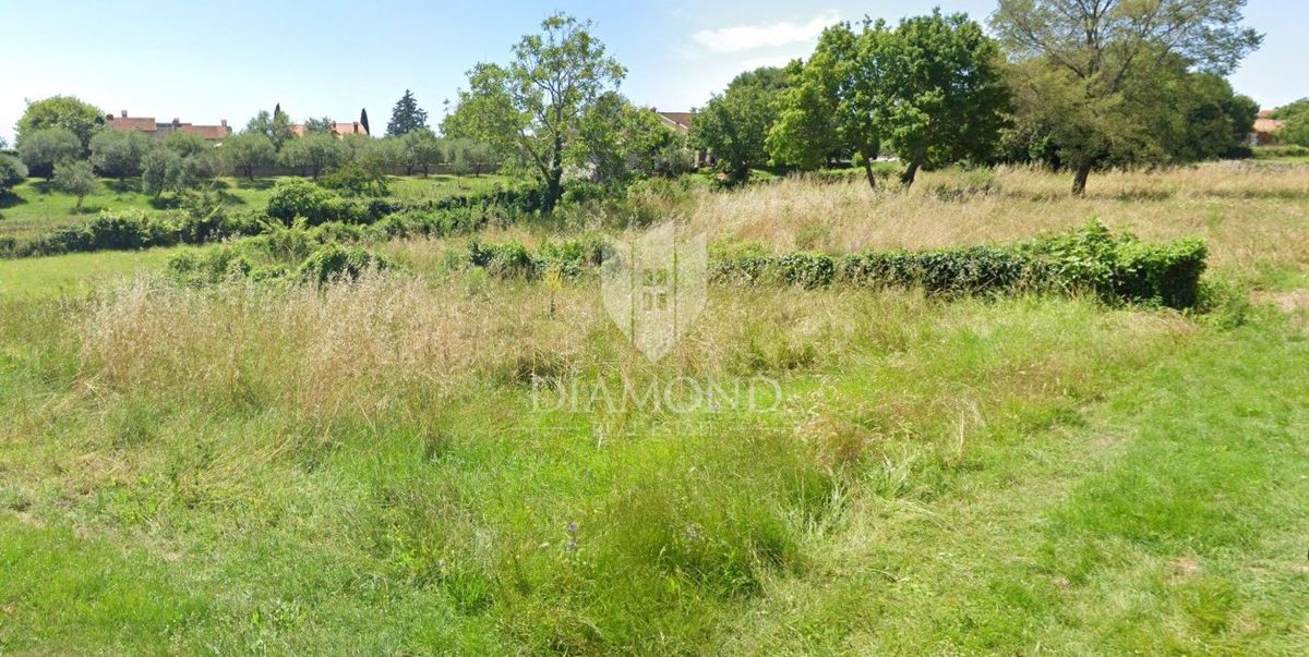 Puntera, gradbeno zemljišče v bližini morja