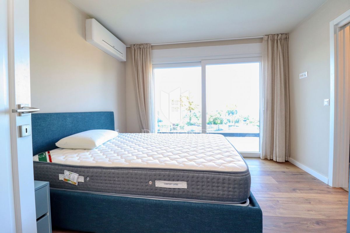 Poreč, Luksuzna Vila Tik ob Morju