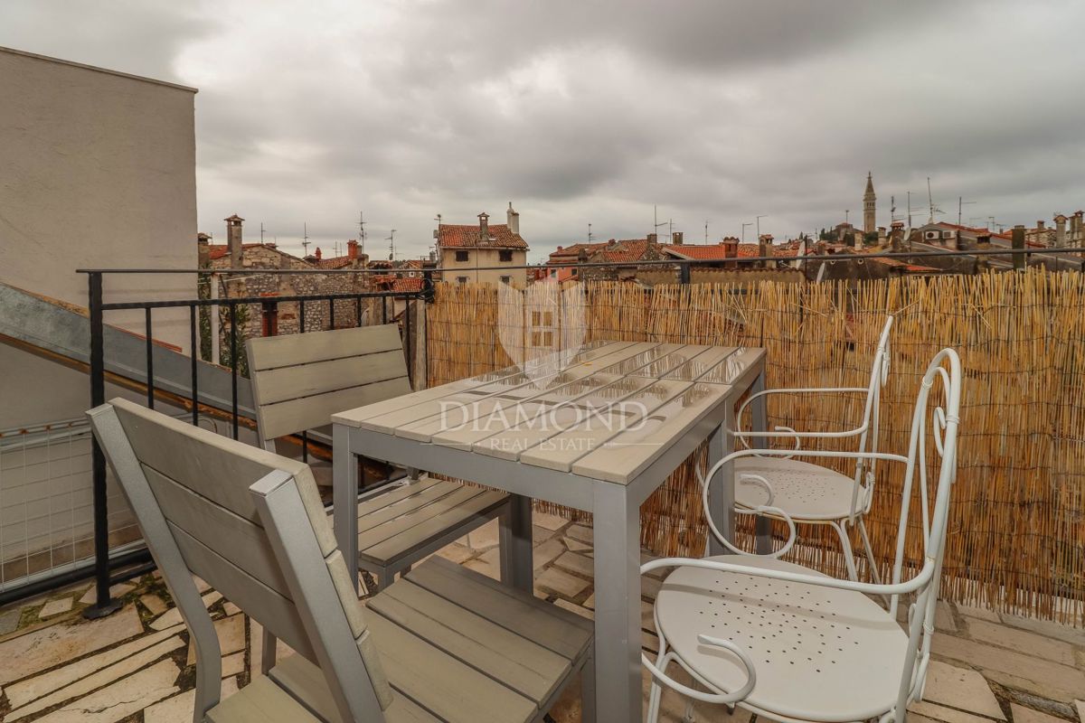 Rovinj, center! Čudovita hiša s teraso!