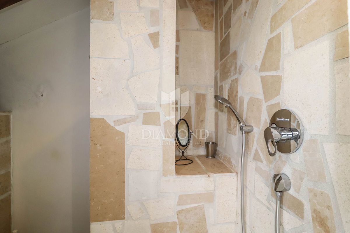 Rovinj, center! Čudovita hiša s teraso!