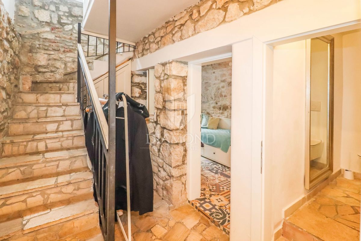 Rovinj, center! Čudovita hiša s teraso!