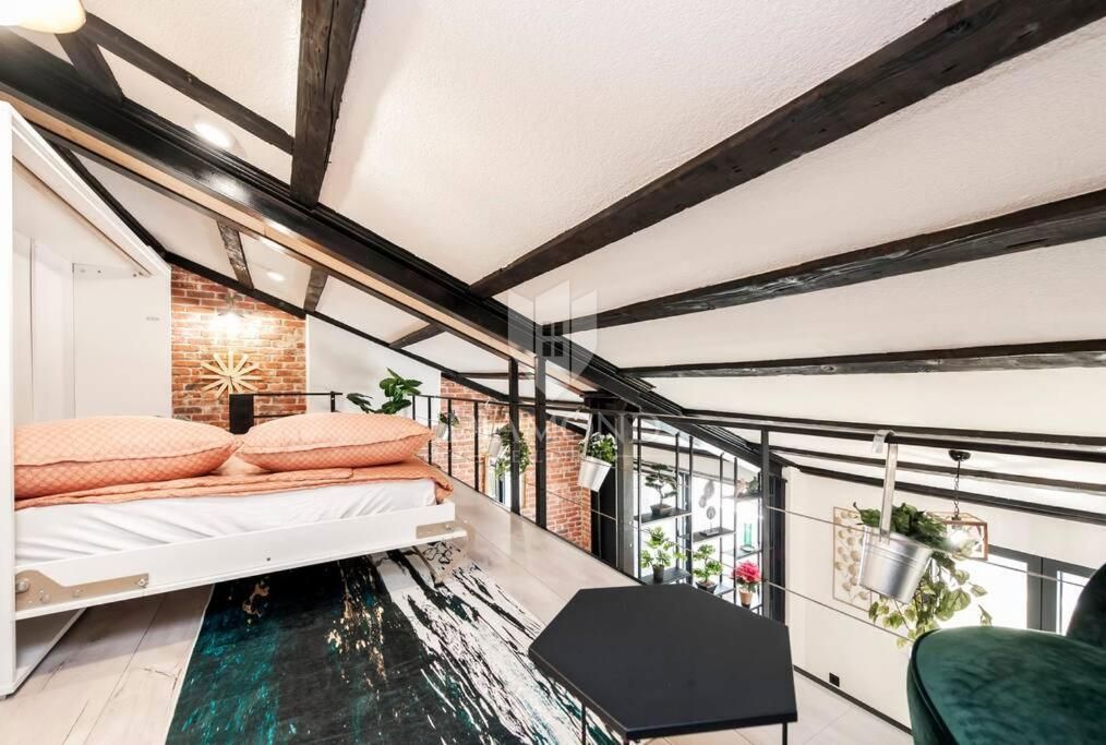 EKSKLUZIVNO pri Diamond! Apartma v Rovinju na iskani lokaciji