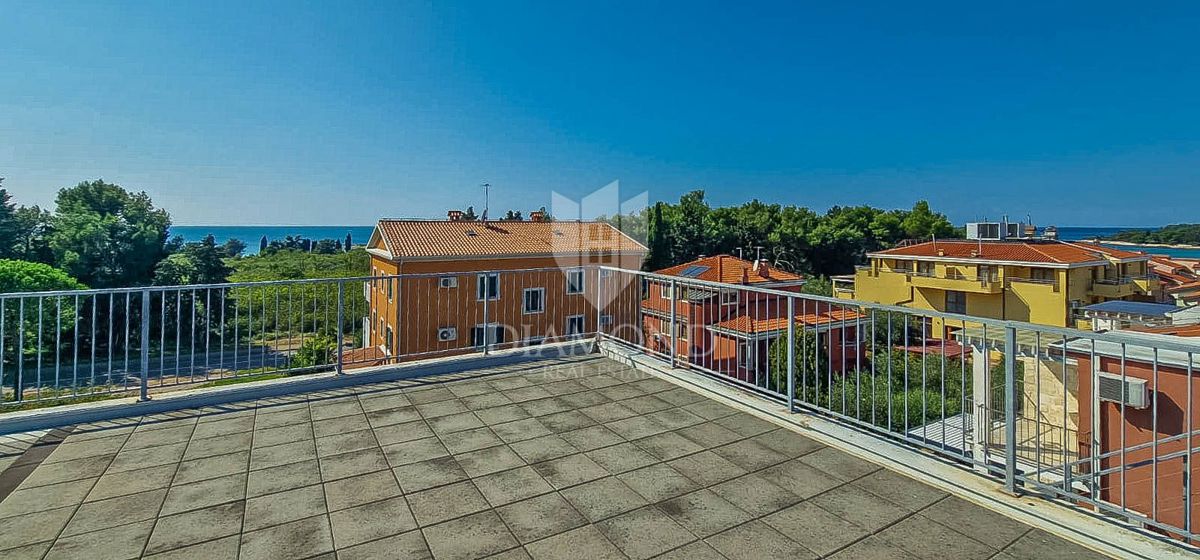 Umag, okolica, čudovito stanovanje 116 m2 s pogledom na morje