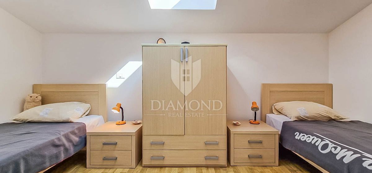 Umag, okolica, čudovito stanovanje 116 m2 s pogledom na morje