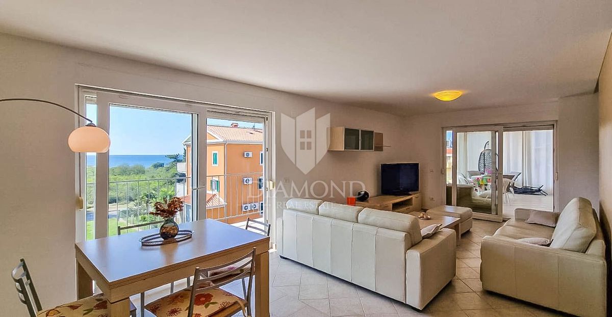 Umag, okolica, čudovito stanovanje 116 m2 s pogledom na morje