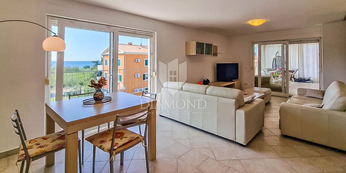 Umag, okolica, čudovito stanovanje 116 m2 s pogledom na morje