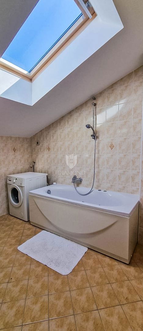 Umag, okolica, čudovito stanovanje 116 m2 s pogledom na morje