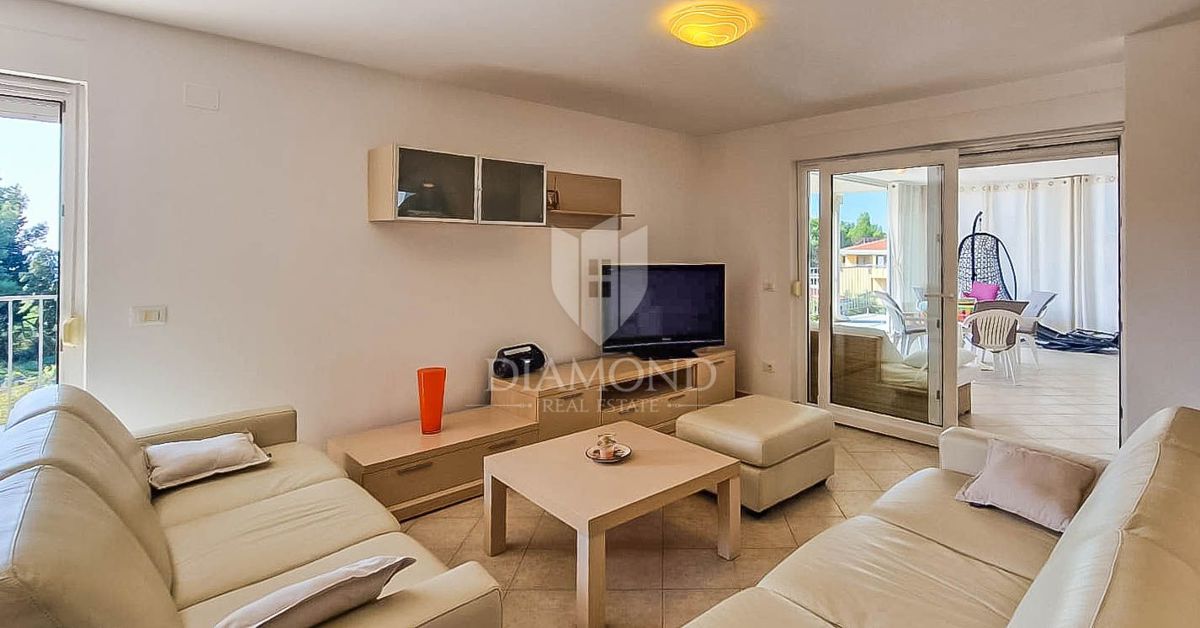 Umag, okolica, čudovito stanovanje 116 m2 s pogledom na morje