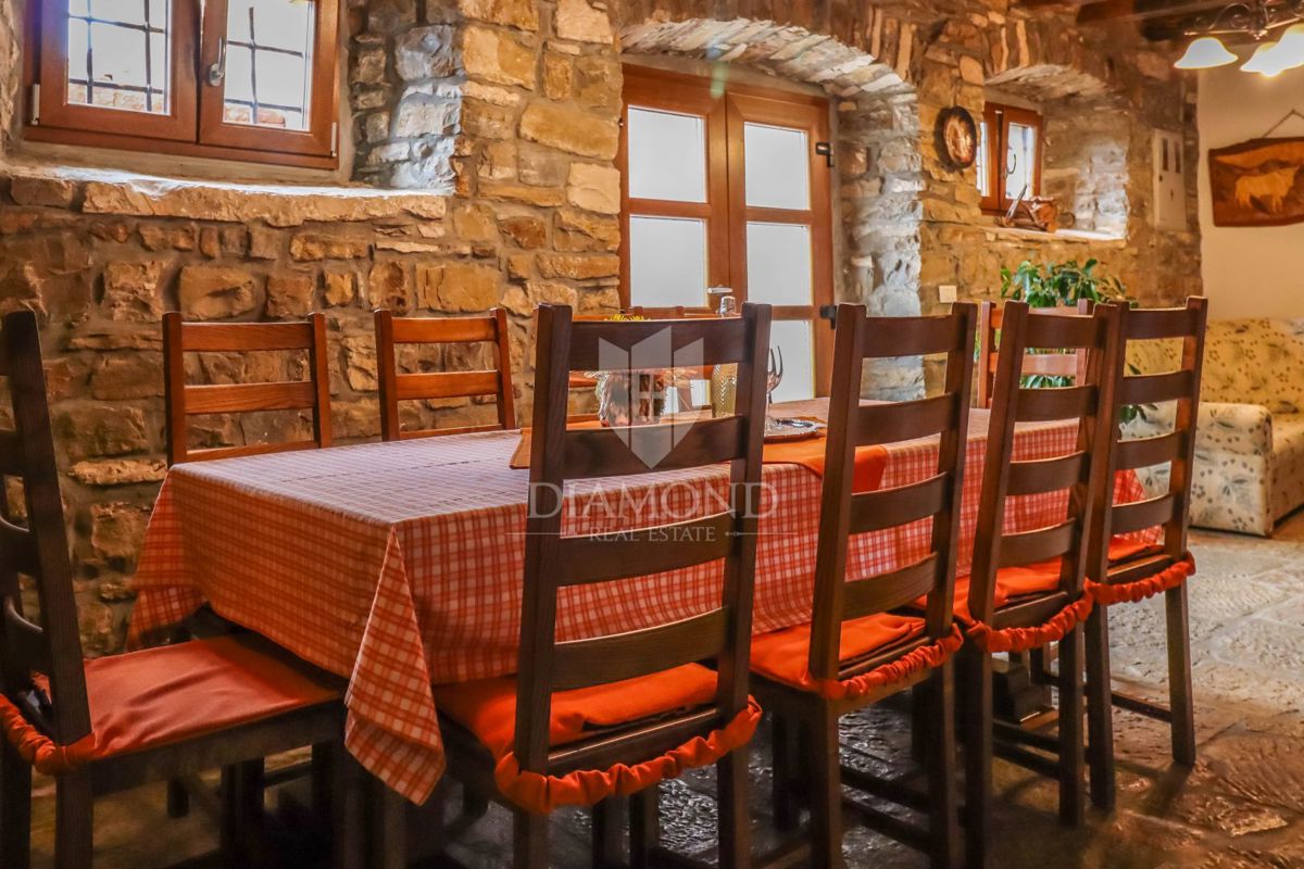 Atraktivna hiša z nepozabnim razgledom! 