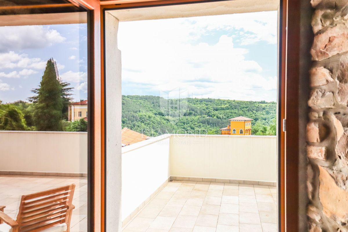 Atraktivna hiša z nepozabnim razgledom! 