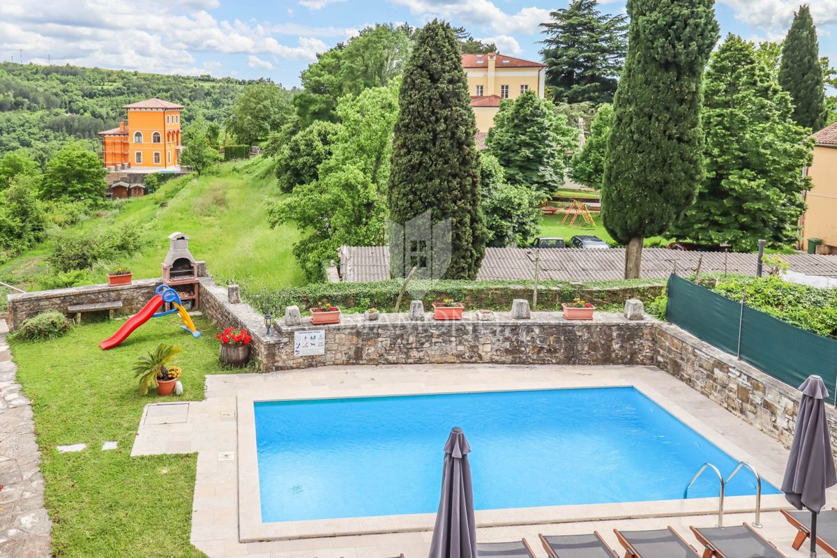 Atraktivna hiša z nepozabnim razgledom! 