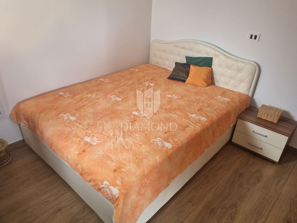 Umag, okolica, moderna hiša z bazenom in 3 ločenimi enotami!