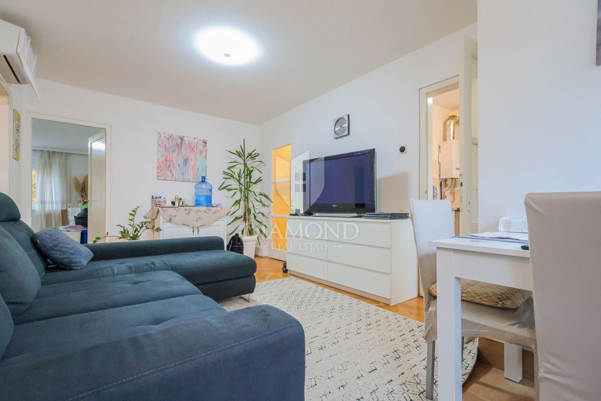 Zagreb, Volovčica! Ugodno trisobno stanovanje!