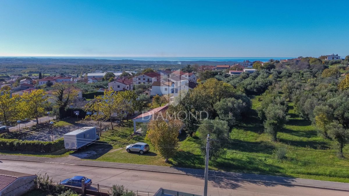 Poreč, okolica, elegantna kamnita hiša z bazenom in sončnim vrtom!