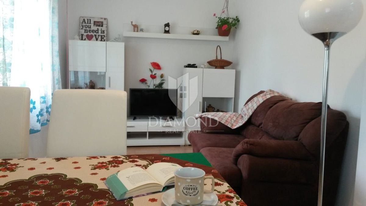 PRILOŽNOST!! ROVINJ! TRI HIŠE IN BAZEN!