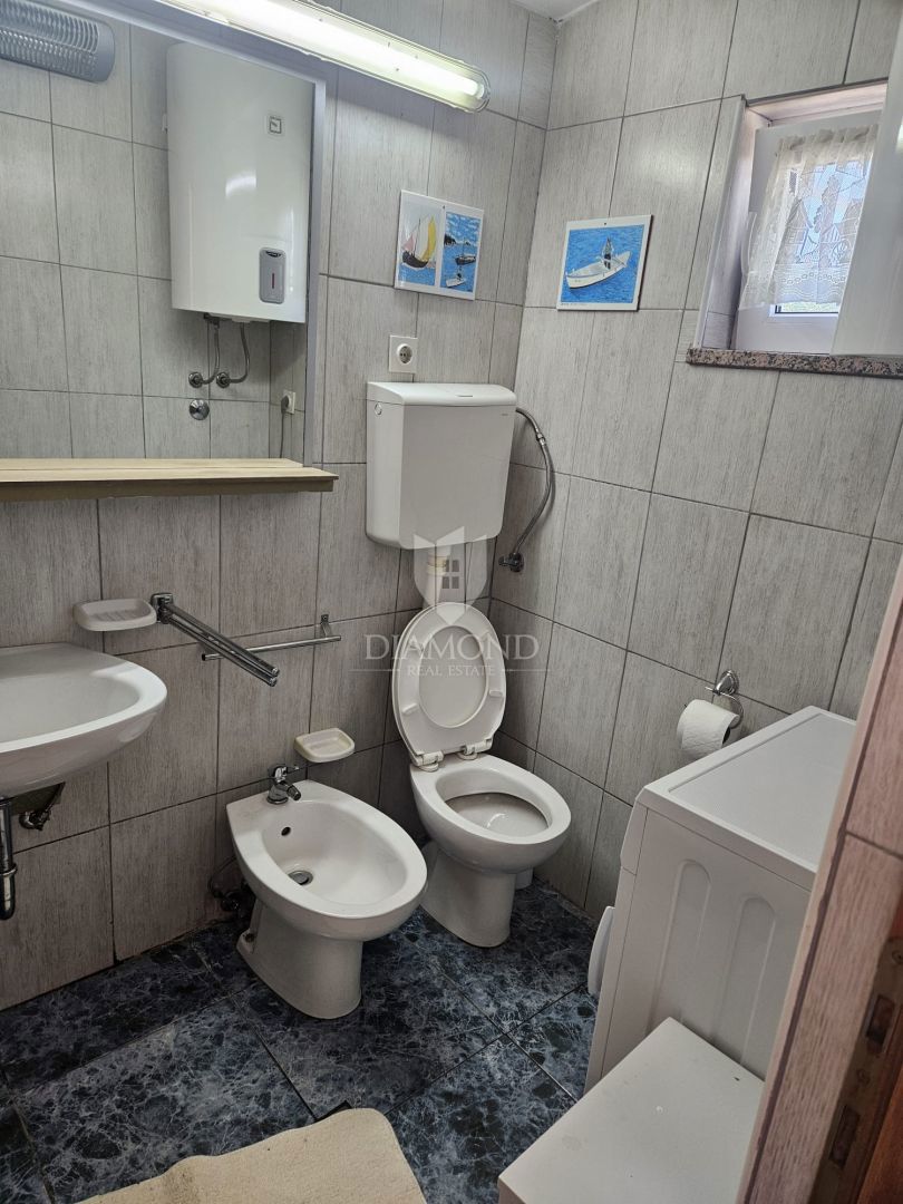 PRILOŽNOST!! ROVINJ! TRI HIŠE IN BAZEN!