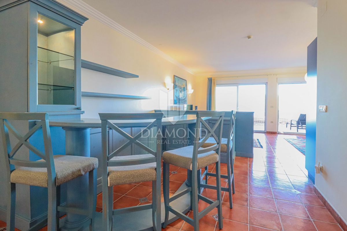 Apartmaj Crveni Vrh, Umag, 121m2