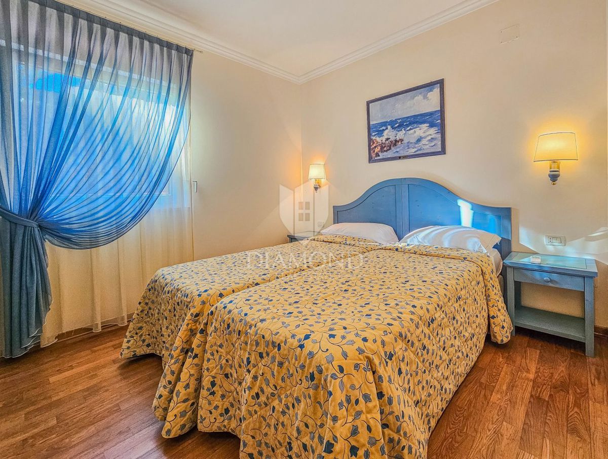 Apartmaj Crveni Vrh, Umag, 121m2