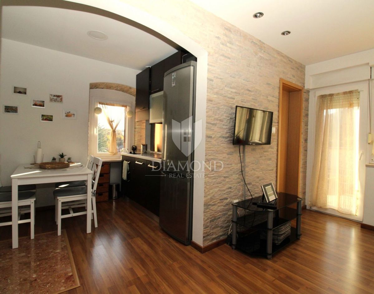 JUŠIĆI, MATULJI - Dve stanovanjski enoti