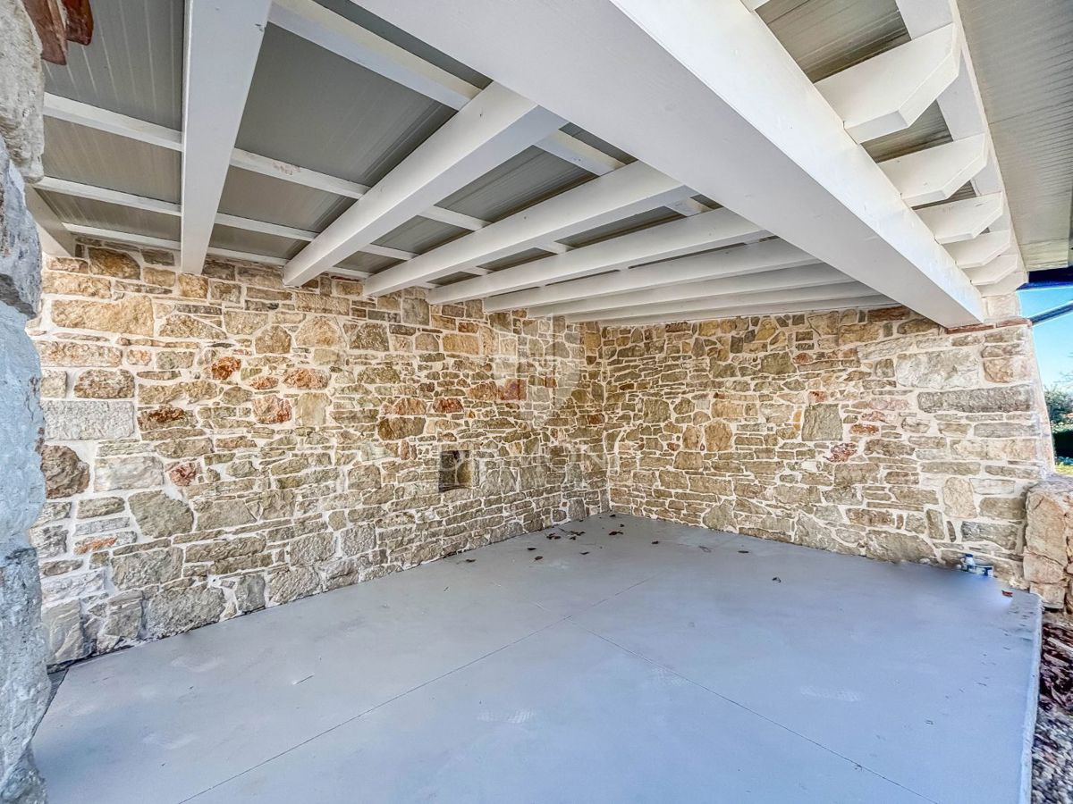 Poreč, okolica, očarljiva hiša s panoramskim razgledom!