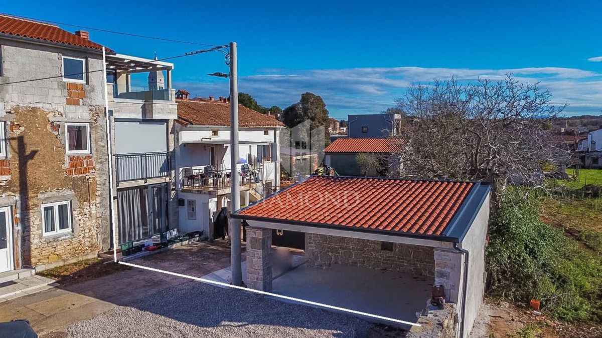 Poreč, okolica, očarljiva hiša s panoramskim razgledom!