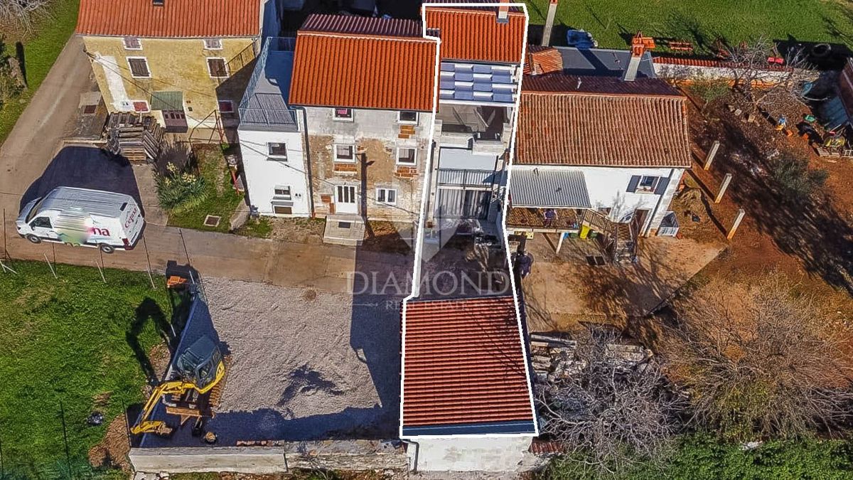 Poreč, okolica, očarljiva hiša s panoramskim razgledom!