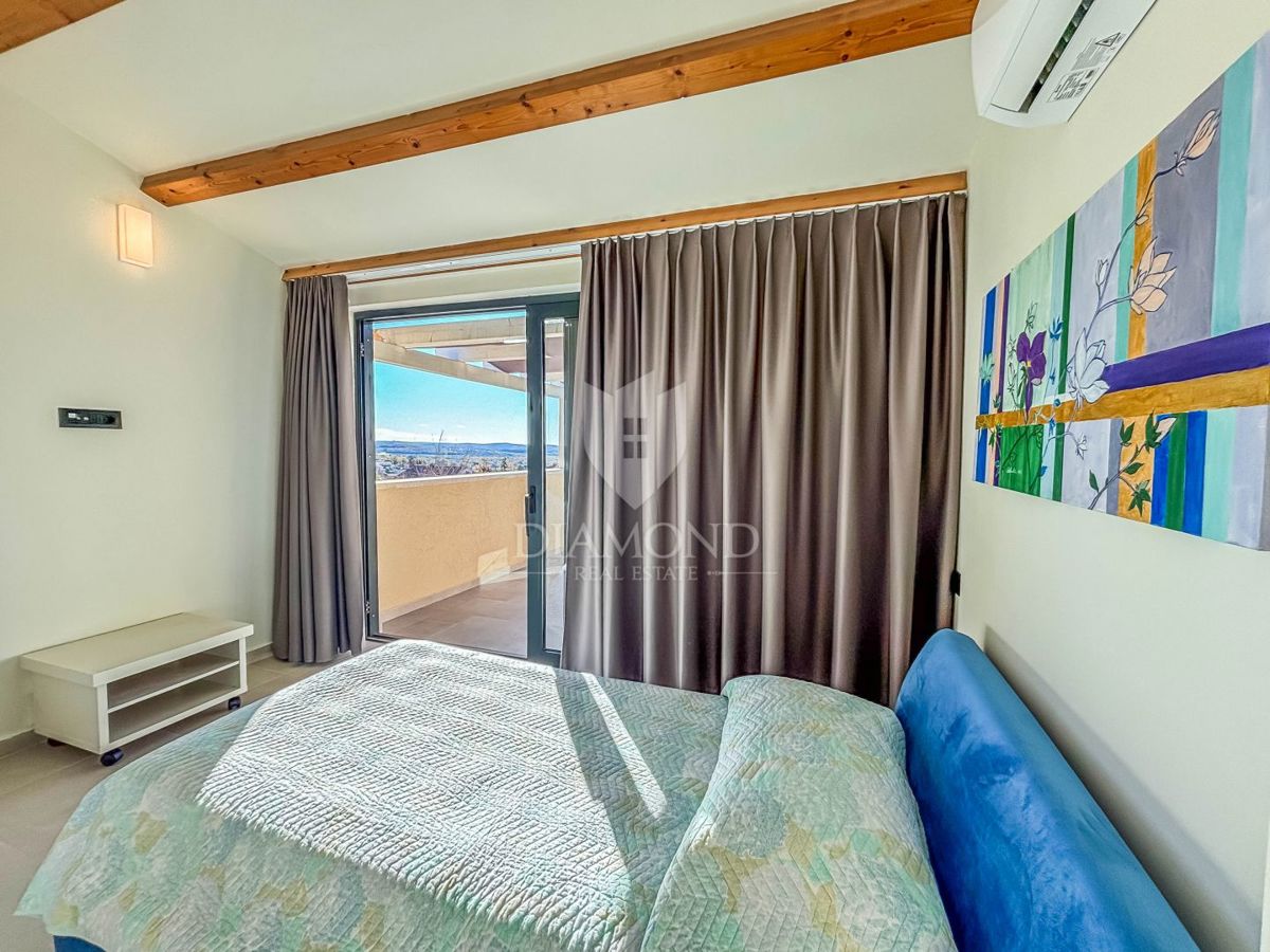 Poreč, okolica, očarljiva hiša s panoramskim razgledom!