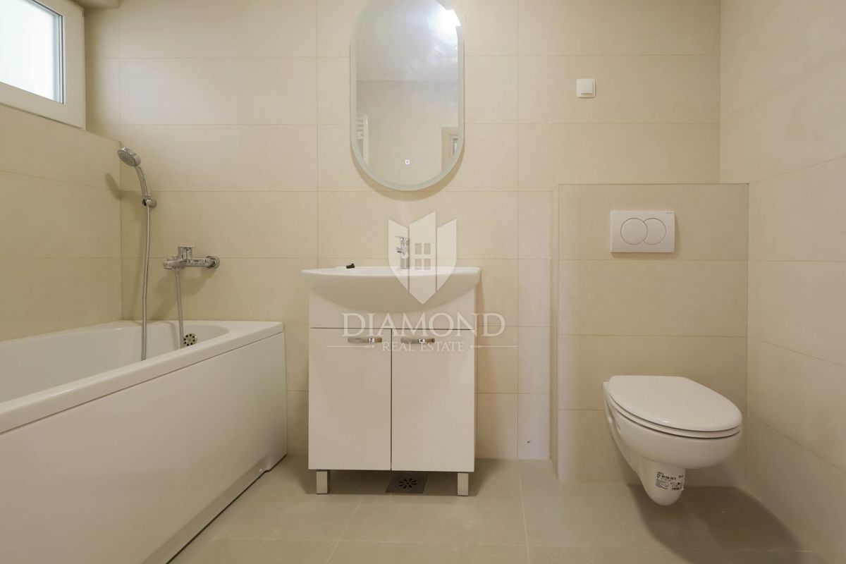 Apartmaj Prozorje, Dugo Selo - Okolica, 75m2