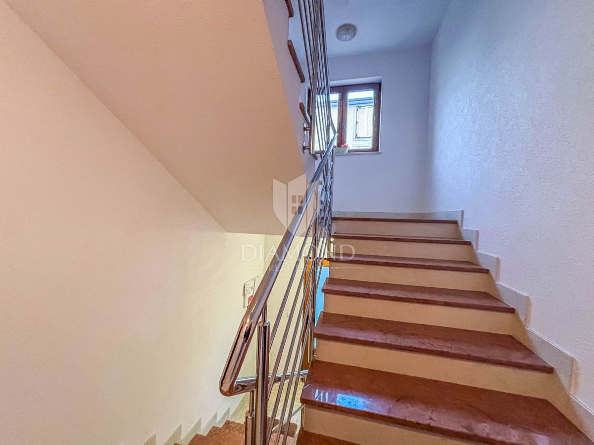 Ekskluzivno! Novigrad, stanovanje v pritličju 100 m od plaže!