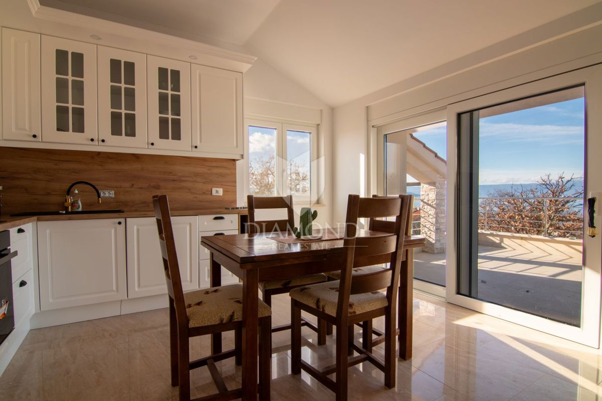 Krk, Njivice, dvosobno stanovanje s pogledom na morje