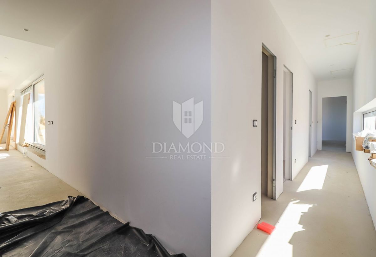 Žminj, okolica, dizajnerska hiša z bazenom