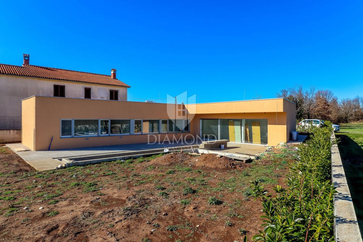 Žminj, okolica, dizajnerska hiša z bazenom