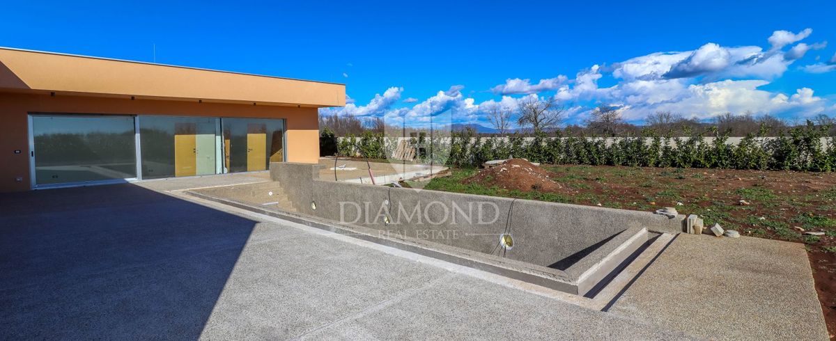 Žminj, okolica, dizajnerska hiša z bazenom