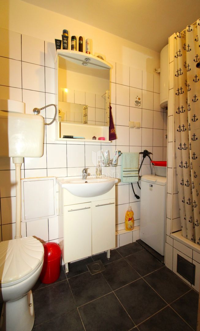 RIJEKA, BELVEDER – ZWEI-ZIMMER-WOHNUNG MIT BALKON