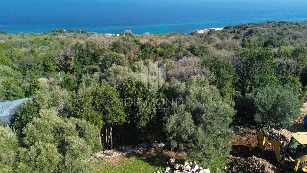 Gradbeno zemljišče 200 m od plaže, Rabac, okolica