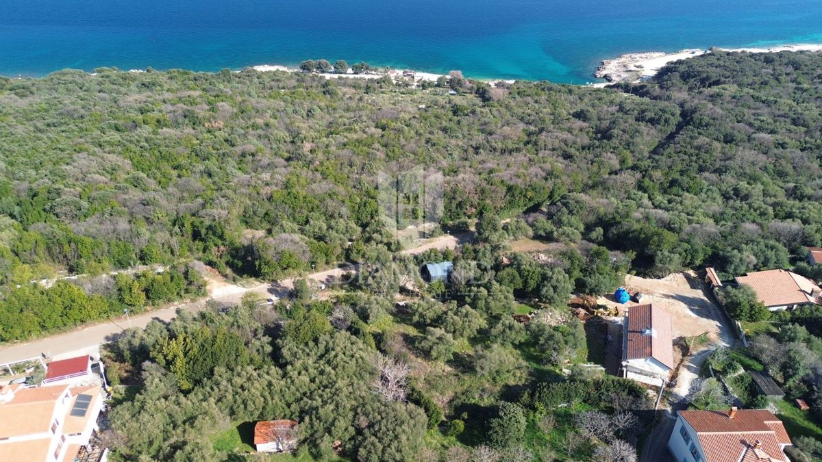 Gradbeno zemljišče 200 m od plaže, Rabac, okolica
